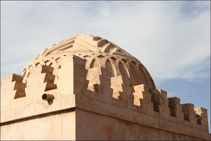 2469-marrakech-koubba_ba_adiyn.jpg
